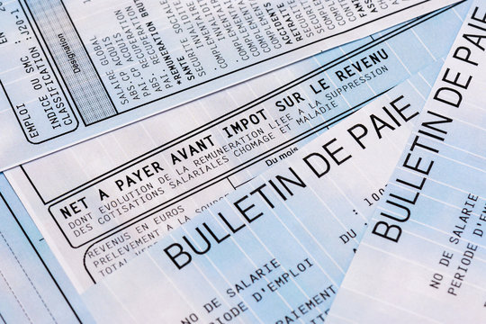 Bulletin de paie français avec prélèvement d'impôt sur le revenu à la source