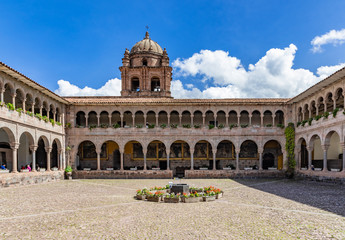 Fototapeta na wymiar Kirche in Cusco Santo Domingo