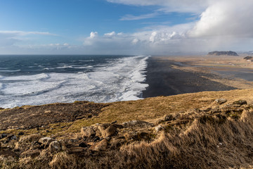 Schwarzer Strand Dyrhólaey in Island