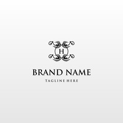 Fototapeta na wymiar letter H luxury logo