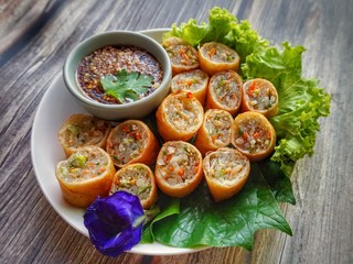 Vegetable spring rolls