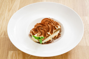 traditional tiramisu cake