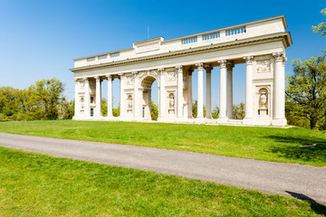 Obraz premium Colonnade on Reistna, Czech Republic