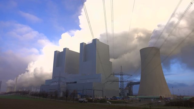 Coal-fired Power Station Neurath run by the RWE Energy Supplier, Neurath near Grevenbroich, North Rhine-Westphalia, Germany, Europe