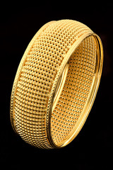 Bracelet from pure gold