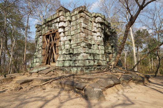 Preah Vihear,Cambodia-January 10, 2019: Prasat Linga temple in Koh Keh temple, Cambodia