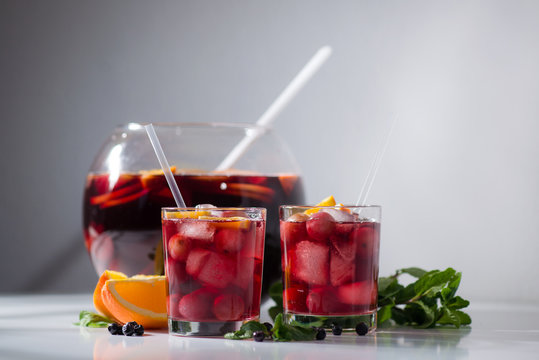  Delicious red sangria cocktail with fruits 