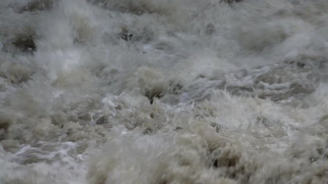 Flood waters at weir, Saar River, Serrig, Rhineland-Palatinate, Germany, Europe