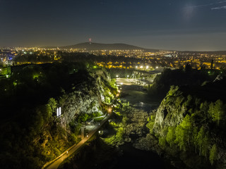 Amfiteatr Kadzielnia z drona Panorama miasta