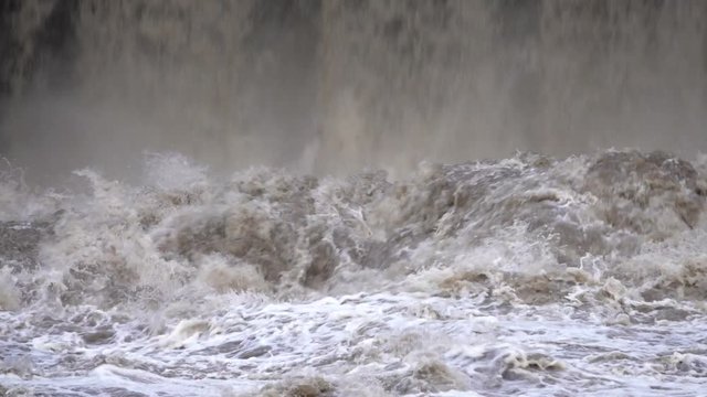 Flood waters at weir, Saar River, Serrig, Rhineland-Palatinate, Germany, Europe
