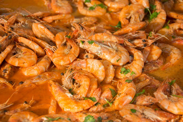 shrimp with rice in wine