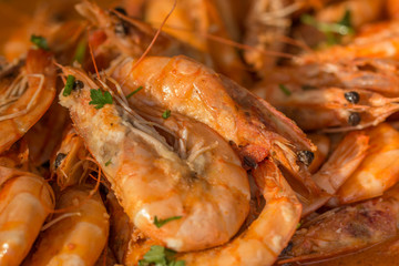 shrimp with rice in wine