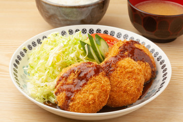 コロッケ定食