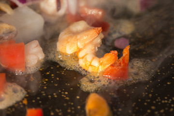 Fototapeta na wymiar shrimp with rice in wine