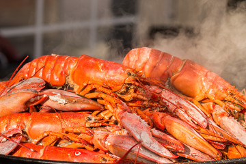 How to Cook Lobster and Crab ,with allspice and bay leaf