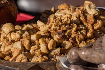 Jumari, Delicious unhealthy fried pork greaves 