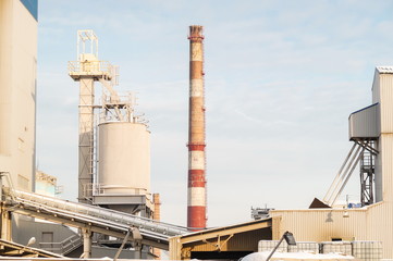 View of the plant for the production of concrete konstruktsiyu, vats and pipes.