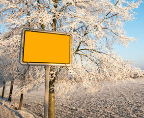 Ortseingangsschild, Winter, Schnee, Frost
