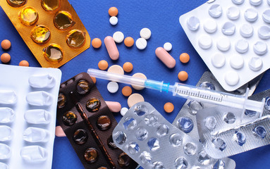 Tablets pills capsule heap mix therapy drugs