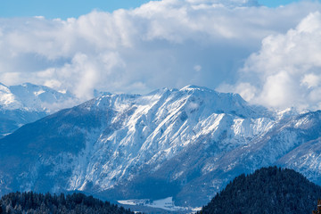 Fototapeta na wymiar Winterlandschaft mit Gebirge