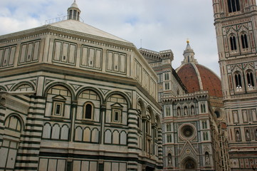 Fototapeta na wymiar Cattedrale a Firenze