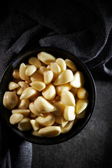 Fresh peeled garlic 