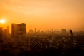 Fototapeta na wymiar The atmosphere of poor air pollution PM2.5 condition in the morning in Bangkok, Thailand. 