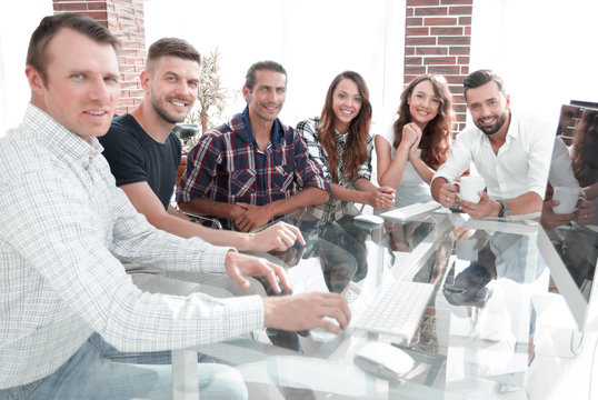 young business team sitting at Desk