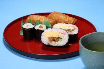 助六寿司とお茶