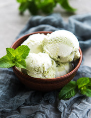 pistachio ice cream and mint