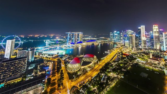 SINGAPORE - AUGUST 22: Marina bay quay in the centre of Singapore on August 22, 2017 Hyperlapse