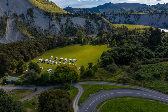 RV camping grounds at Rangitikei Whitecliffs 