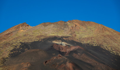 Obraz premium Closeup of Pico Viejo volcano crater with lava