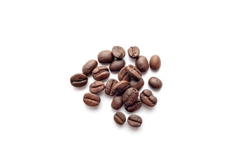 Naklejka premium Coffee beans isolated on white background. Close-up.