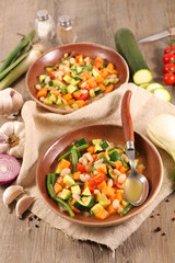 minestrone, vegetable soup