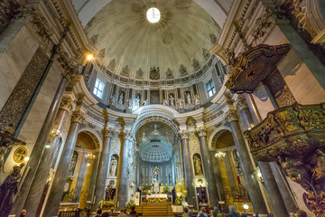 Interno Chiesa santa Maria di Betlem - Sassari - Sardegna