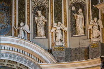 Fototapeta premium Dettagli interni Chiesa del Rosario - Sassari - Sardegna