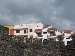Blick auf Santa Cruz de la Palma und den Hafen