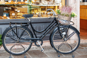 bike and bakery