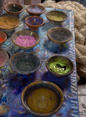 Pigmentos en polvo de diferentes colores 