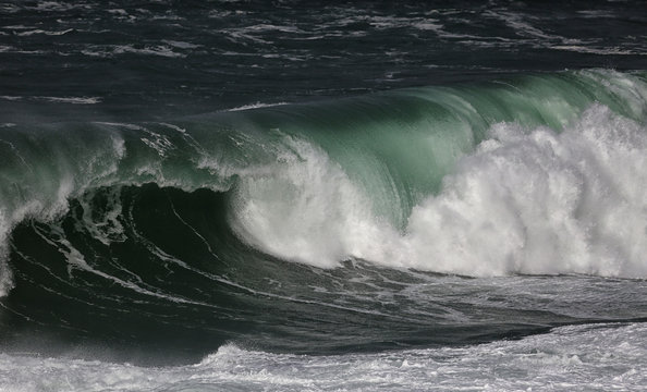 Atlantic Waves at Mullaghmore