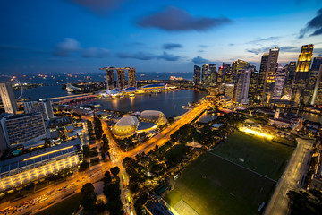 Fototapeta na wymiar singapore landscape during blue hour no visible logo