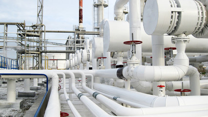Heat exchangers in a refinery