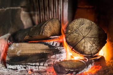 fireplace log fire