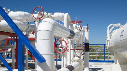 Oil refinery, primary oil refining