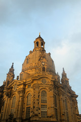 Fototapeta na wymiar Church of Our Lady, or Frauenkirche in Dresden