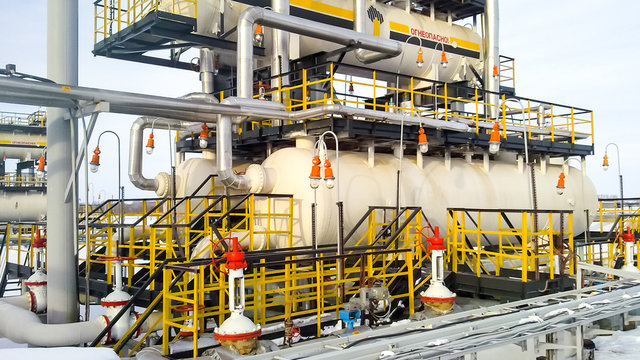 Separator. Equipment for oil separation. Modular oil treatment unit. Bulite for separation.