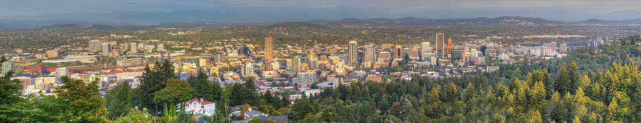 Fototapeta premium Panorama of Portland, Oregon city center