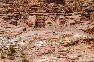 Hicking through Petra's Canyon and Mountains