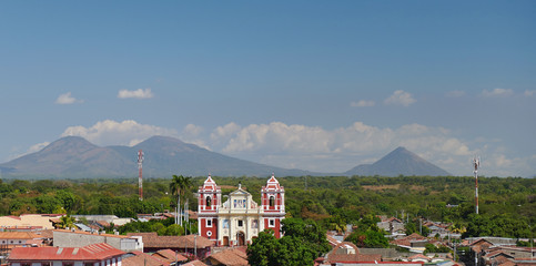 Fototapeta na wymiar Church in Leon Nicaragua